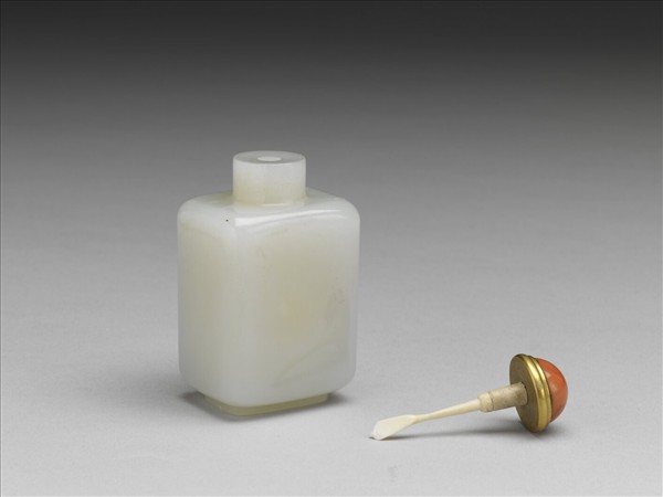 玉方壺式鼻煙壺