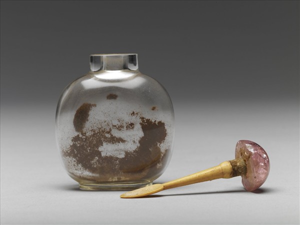 透明玻璃方壺式鼻煙壺