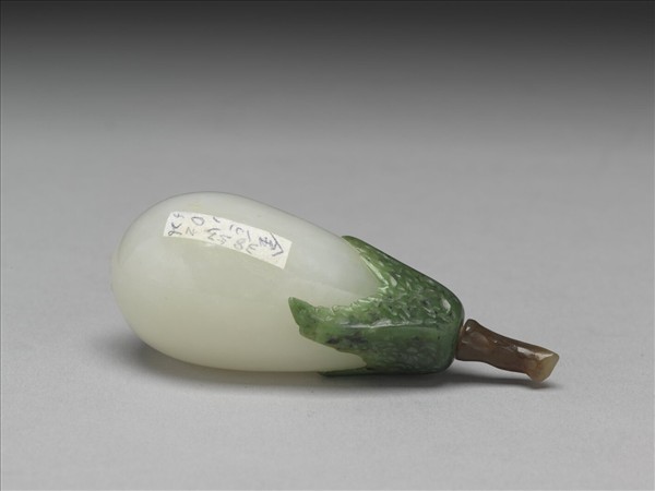 玉茄式鼻煙壺
