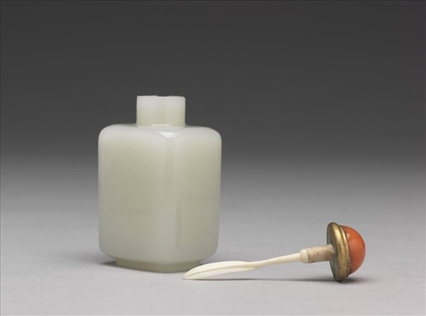 玉方壺式鼻煙壺