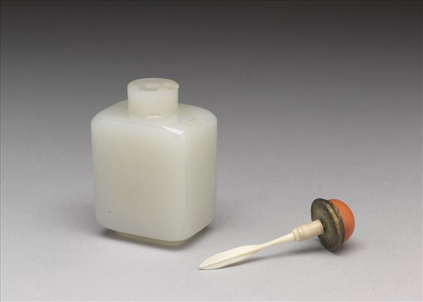 玉方壺式鼻煙壺