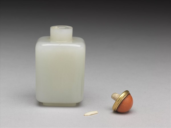 玉方壺式鼻煙壺