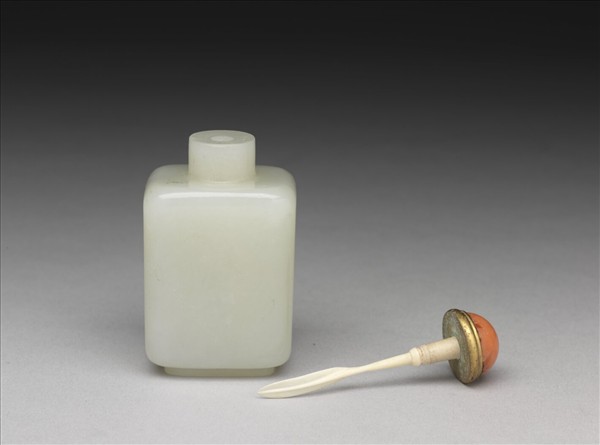 玉方壺式鼻煙壺