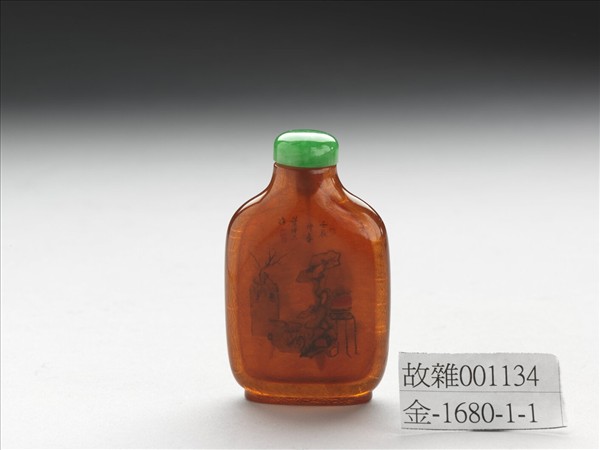 琥珀內繪歲朝圖鼻煙壺