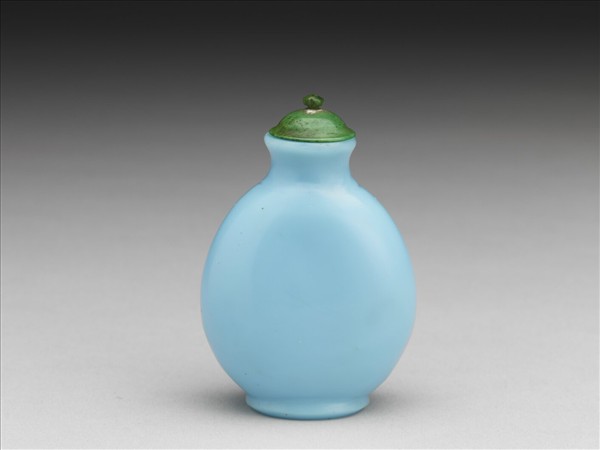 天藍色玻璃鼻煙壺