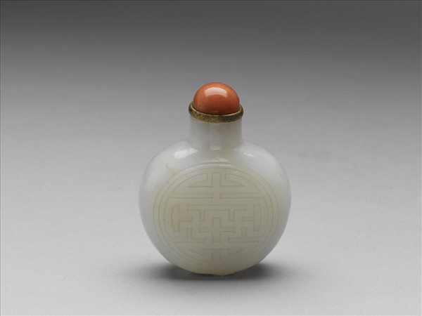 玉萬壽草蟲紋鼻煙壺