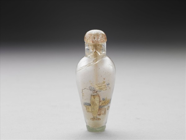 玻璃內繪花紋鼻煙壺