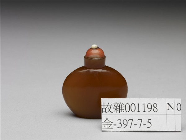 黃褐色玻璃鼻煙壺