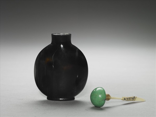 瑪瑙壺式鼻煙壺