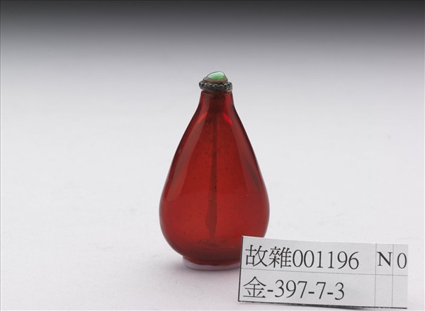 紅色玻璃鼻煙壺