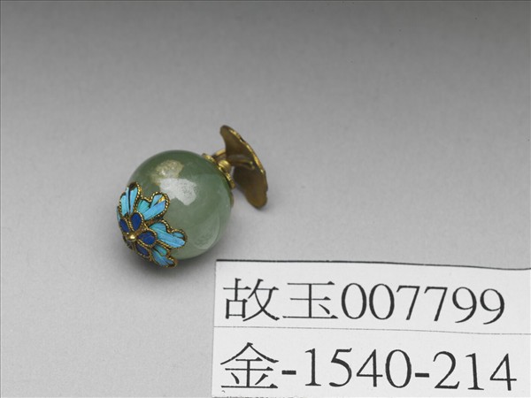 翠玉點翠墜飾