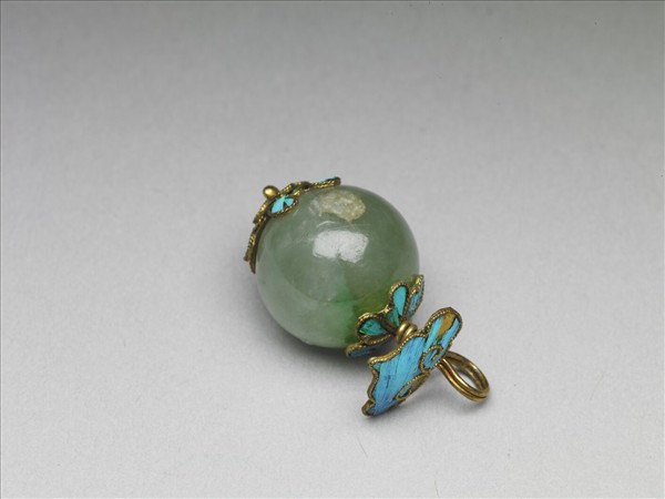 翠玉點翠墜飾