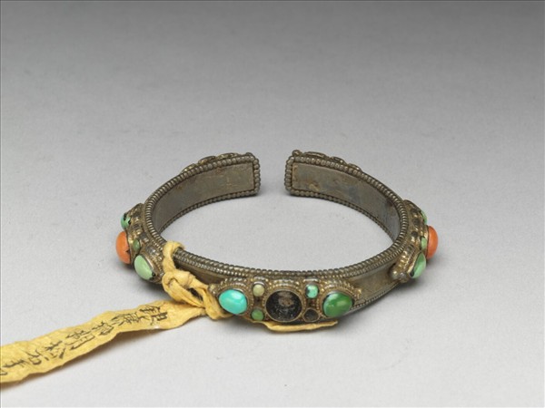 銀嵌珊瑚松石手鐲