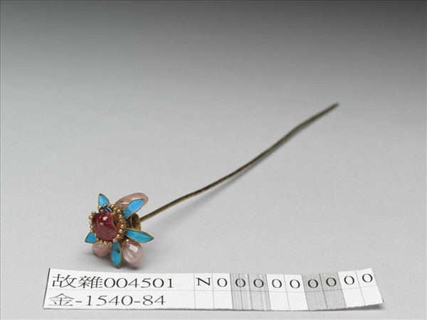 點翠嵌寶石花卉簪