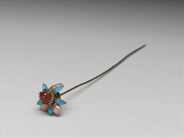 點翠嵌寶石花卉簪