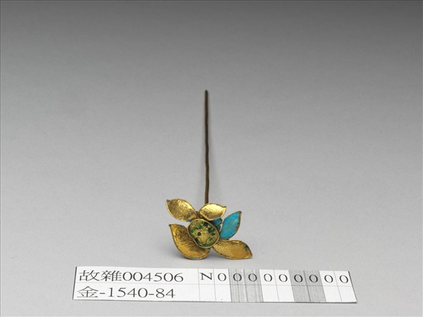 點翠嵌寶石花卉簪