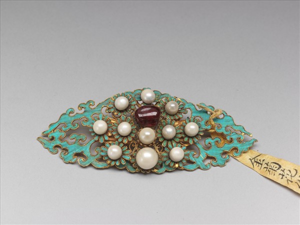 金點翠嵌珠寶菊花鈿花