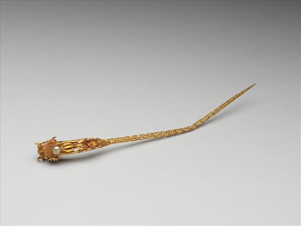 金纍絲嵌珠龍首簪