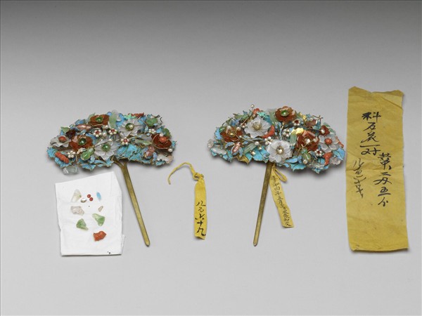 點翠嵌珠寶玻璃花簪