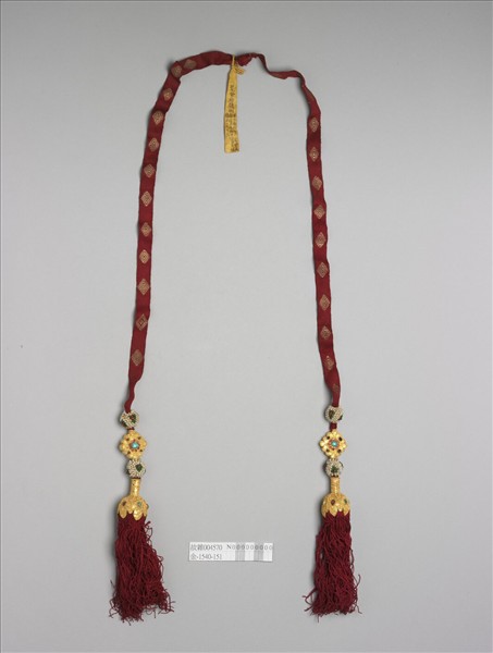 穿金緝珠石紫線穗（一副）