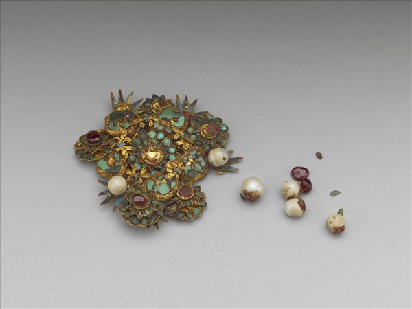 金纍絲嵌寶石竹梅簪