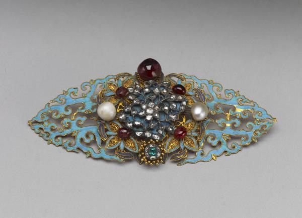 金鑲鑽石菱花結子