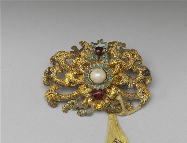 金鑲點翠嵌珠寶花卉鈿花