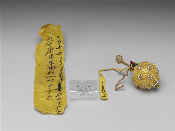 包金鑲米珠回鈕