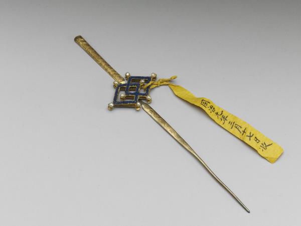 銀鍍金方勝耳挖簪