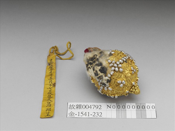 包金鑲米珠回鈕