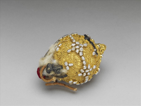 包金鑲米珠回鈕