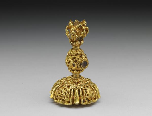 鍍金朝帽頂托