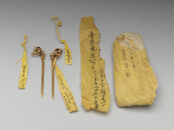 金通氣簪（一對）