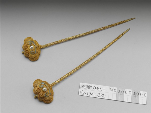 銅鍍金纍絲嵌珍珠如意簪