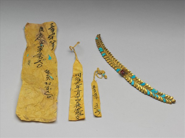 點翠花葉紋面簪