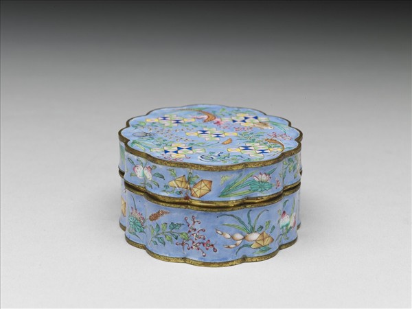 銅胎畫琺瑯花草五毒盒