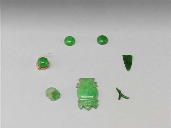 翠玉飾件