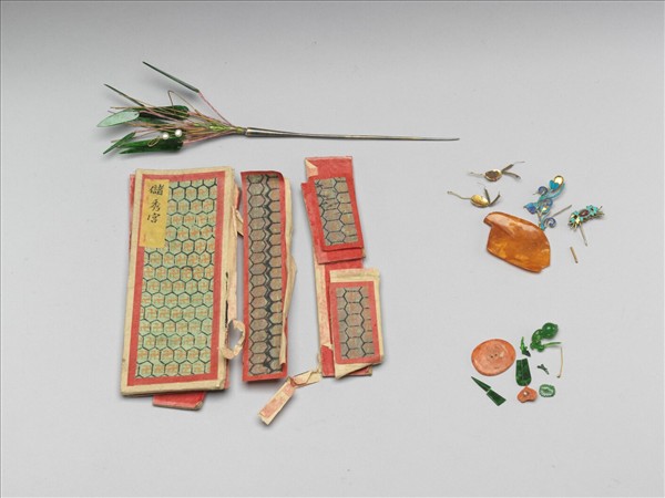 鍍金嵌珠翠玉簪