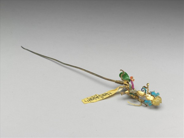 鍍金嵌珠寶蝴蝶簪