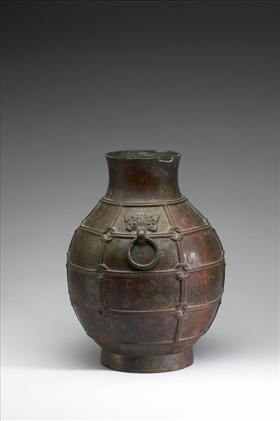 鑲嵌絡紋壺