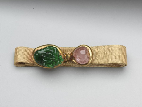 銅鍍金嵌翠玉碧璽帶扣腰帶