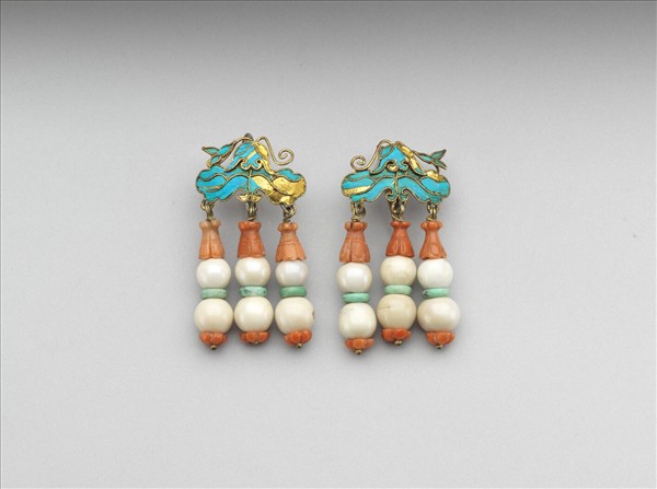 銀鍍金點翠嵌珠寶荷葉耳墜