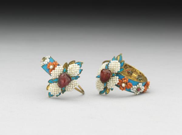 攢珠海棠花耳環（一對）