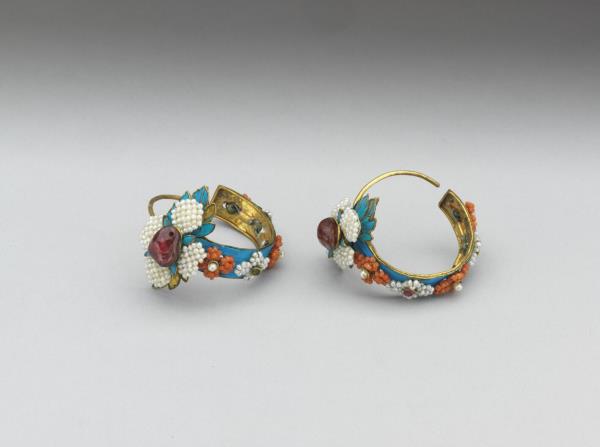 攢珠海棠花耳環（一對）