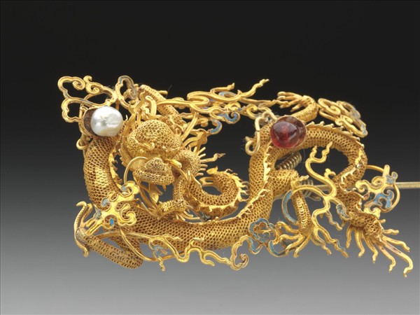 金纍絲嵌寶石行龍簪