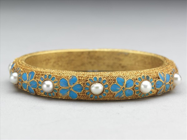 金纍絲花卉響鐲（一對）