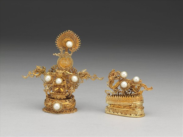 夏朝冠冠後金龍