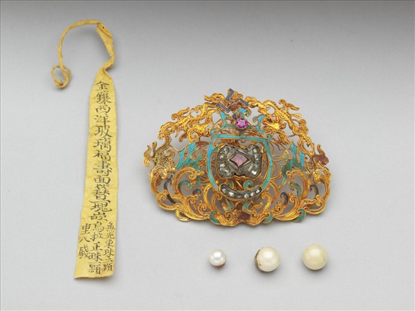 金鑲玻璃福壽面簪