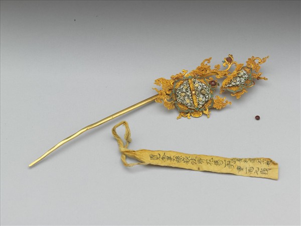 金纍絲嵌琺瑯花簪