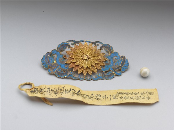 金纍絲菊花結子